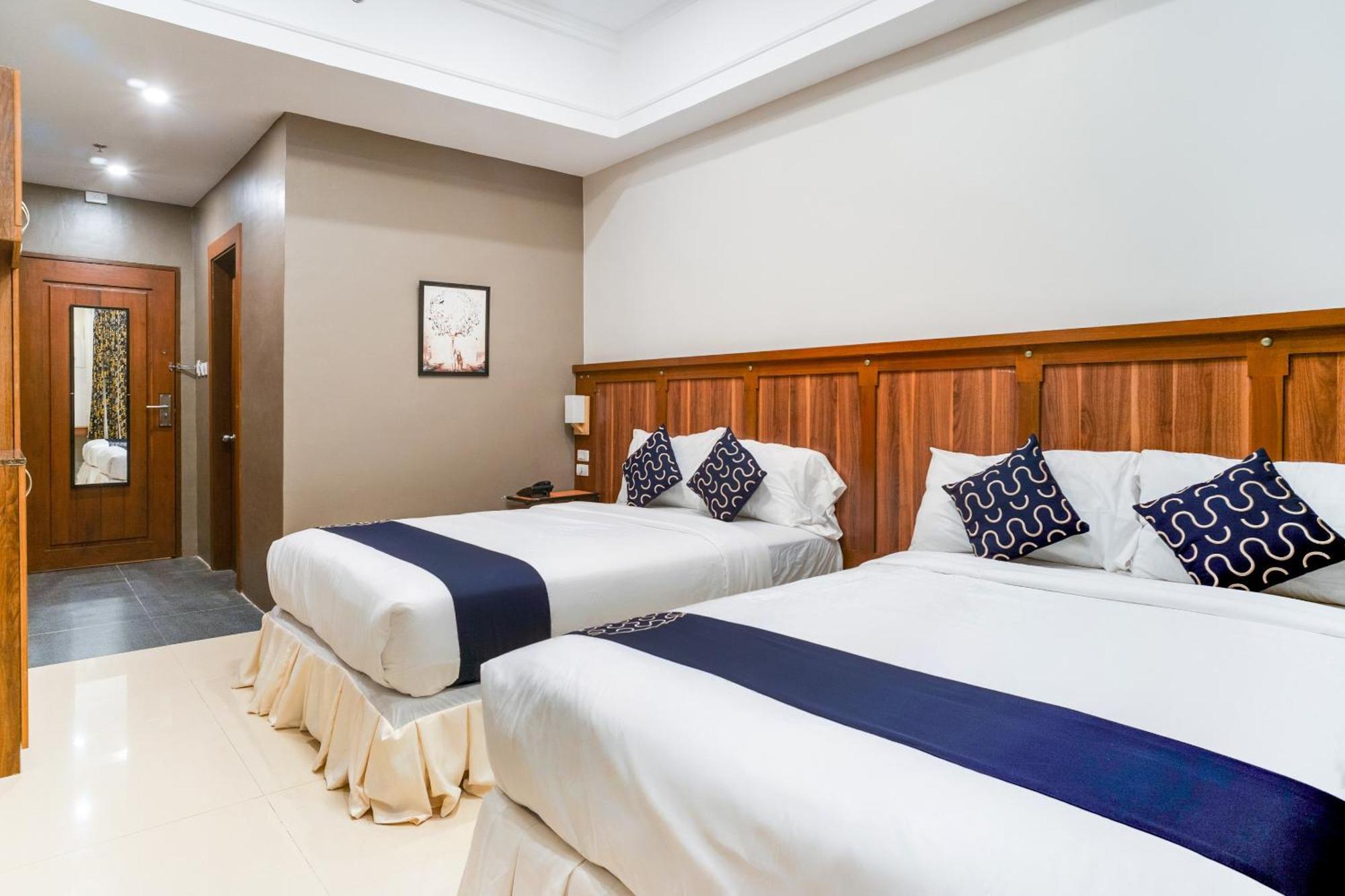 Capital O 460 World Palace Hotel Davao Екстер'єр фото