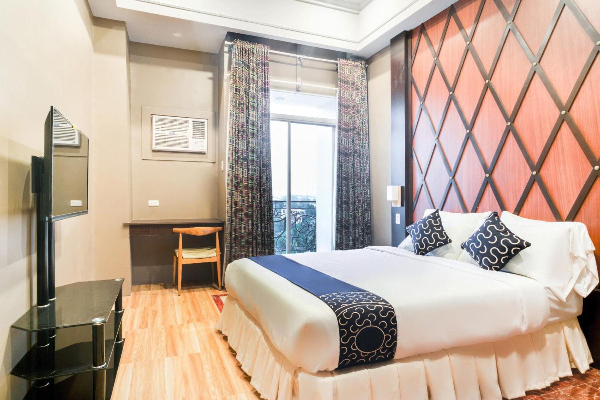 Capital O 460 World Palace Hotel Davao Екстер'єр фото