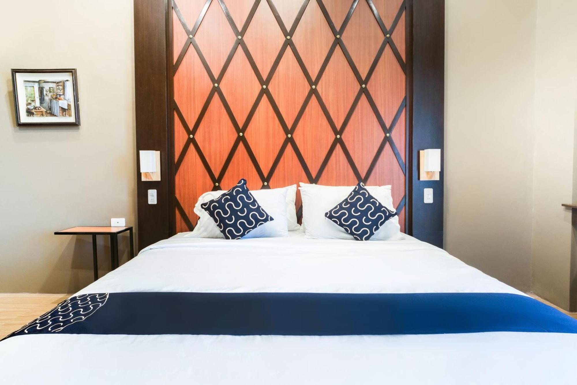 Capital O 460 World Palace Hotel Davao Екстер'єр фото